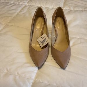 Liz Claiborne pumps